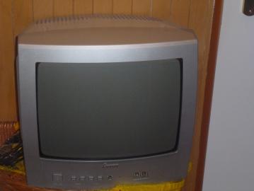 Nab�z�m p�enosnou barevnou TV