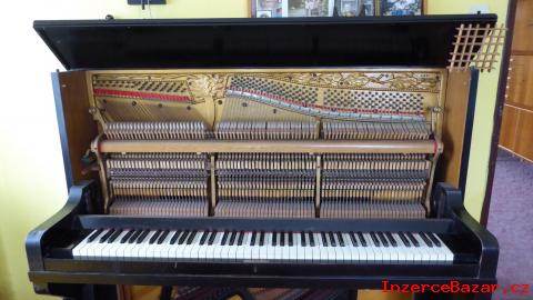 Prodm pianino HEYL model 131 cm se stol