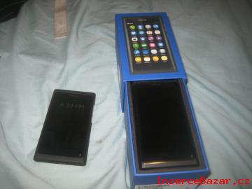 Prodm Nokia N9 64GB za 450 K