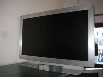 LCD televizor FUJITSU SIEMENS MYRICA V32