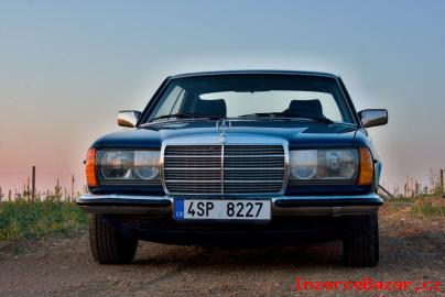 Mercedes-Benz 123C, 230 kup, 100kW